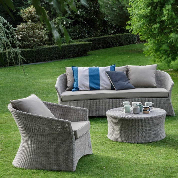 Canapé 3 pl jardin résine galet Zenith de chez KOK MAISON en ambiance
