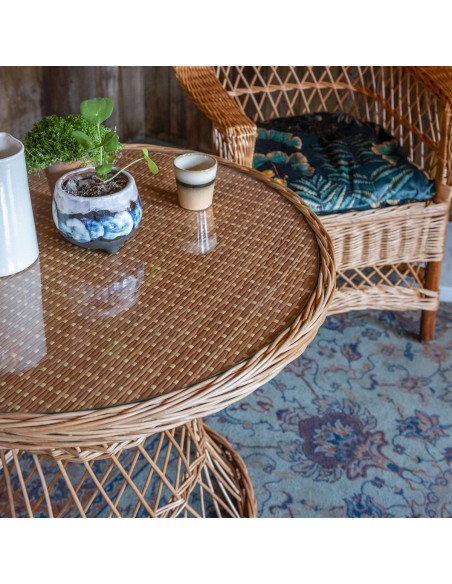 wicker table with brown willow - detail of top